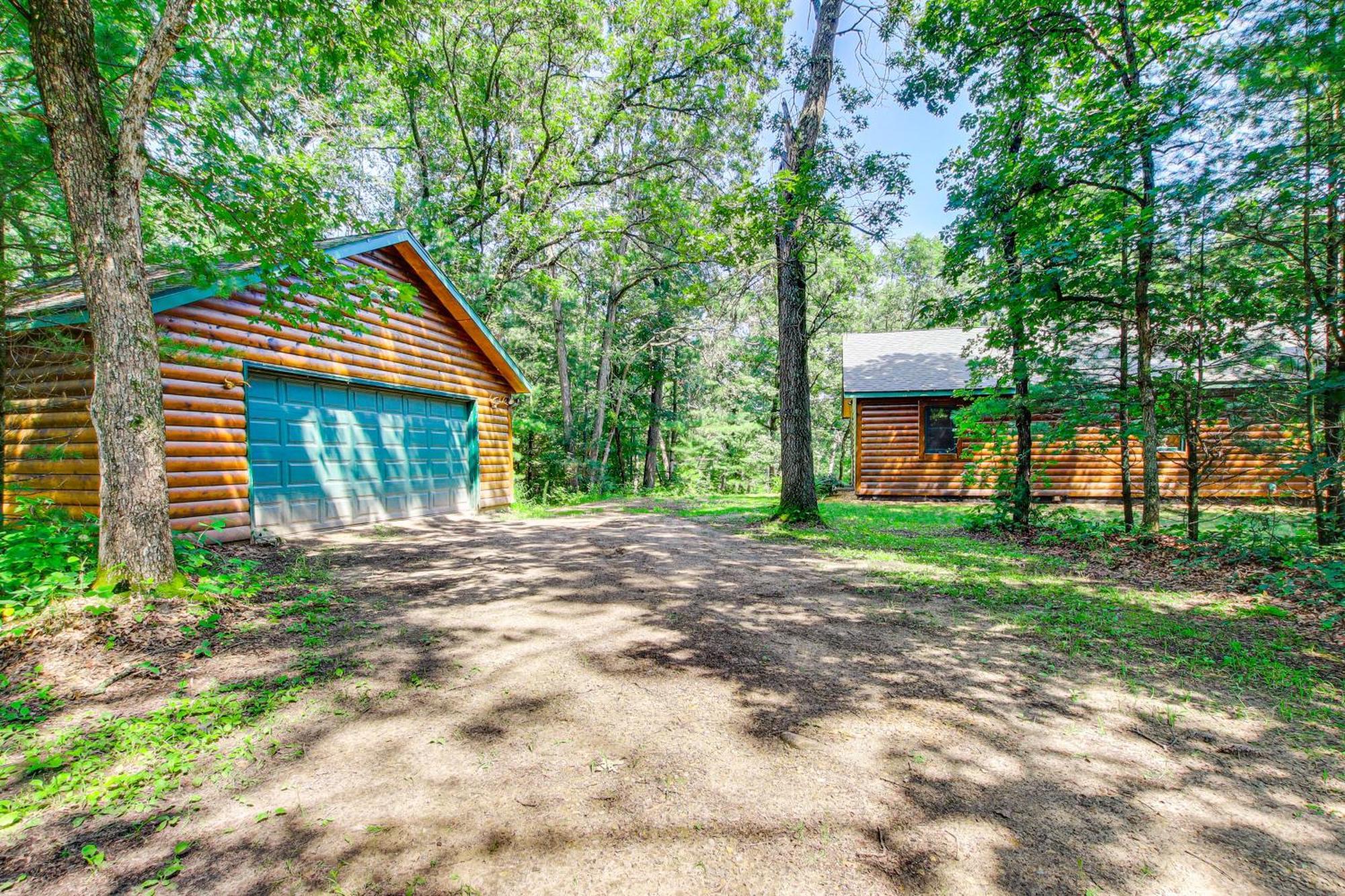 Peaceful Wautoma Retreat With Deck On 10 Acres! Villa Exterior photo